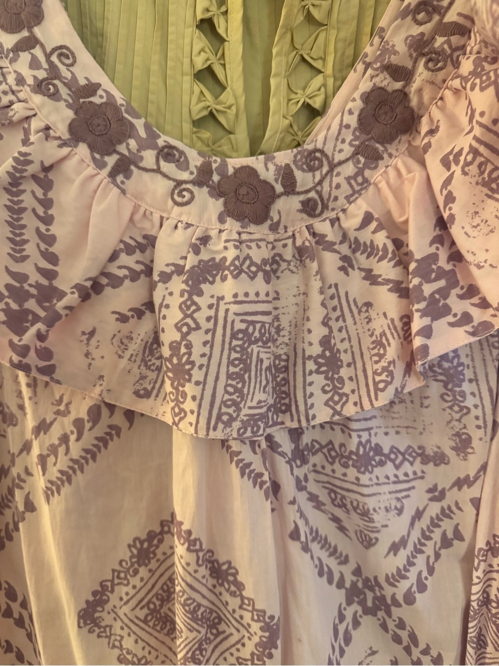 Mi Golondrina Pink Floral Embroidered V-Neck Top - Picture 5 of 5